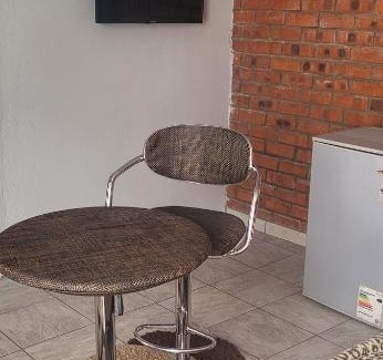 Matjhabeng House | Mrakes Guesthouse