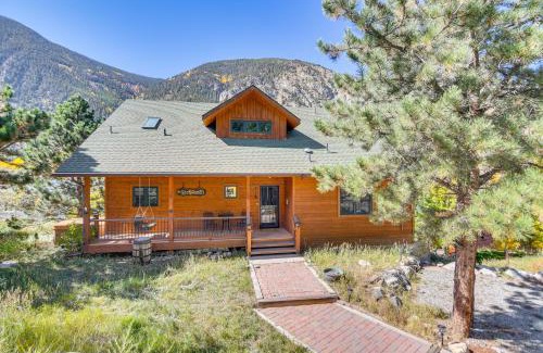 Georgetown House | Mtn-View Cabin with Private Hot Tub in Georgetown!