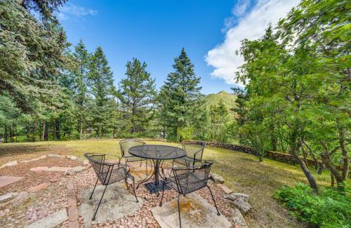 Cascade-Chipita Park House | Mtn-View Cascade Cabin Near Garden of the Gods!