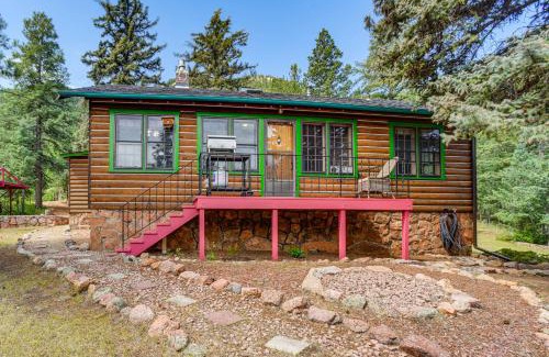 Cascade-Chipita Park House | Mtn-View Cascade Cabin Near Garden of the Gods!