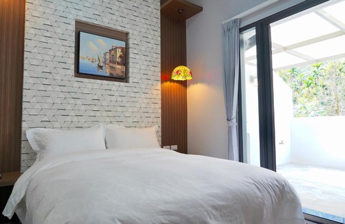 Zhushan Hotel | MTNY Hotel