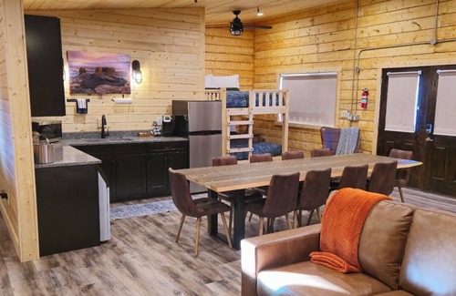 Hanksville Cabin | Muddy Creek Mining Company