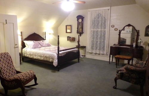 Mulberry Bed & Breakfast | Mulberry Lavender Farm and B&B