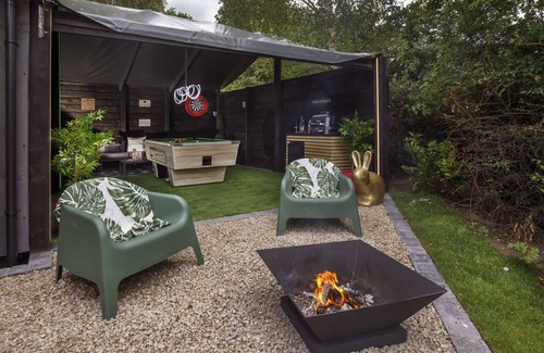 Selby Cottage | Mulberry Lodge - sleeps 4 guests in 2 bedrooms