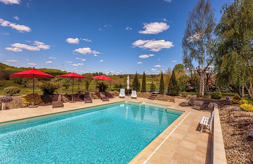 Meyrals Villa | MULBERRY TREE Villa - Luxury Villa - Heated Pool, Hot tub, Gym, Garden, Calm