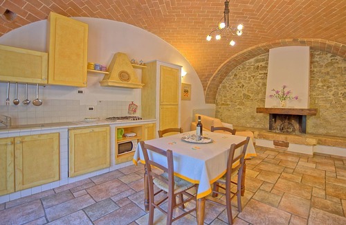 Simignano Apartment | Mulignone 6 - apartment in the heart of Chianti, Toscana.