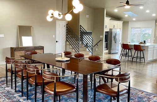 Northwest Colorado Springs House | Multi-family get away with breath taking Colorado views.