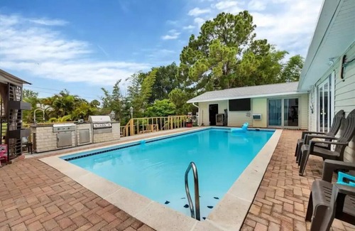 Englewood South House | Multi Family Waterfront Paradisen