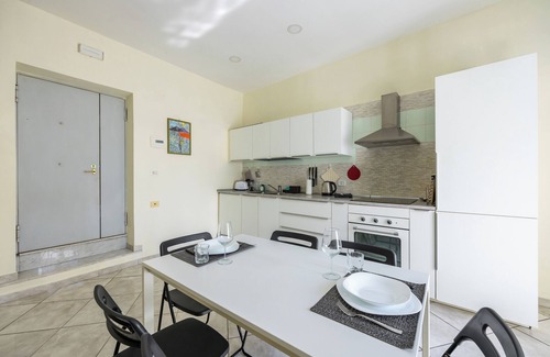 Quartieri Spagnoli Apartment | Murales street on Spanish Quarter