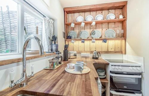 Holt House | Muriel Cottage