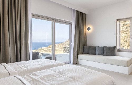 Mykonos House | Muro Suites