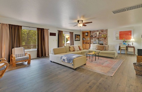 Murphys House | Murphys House On Main