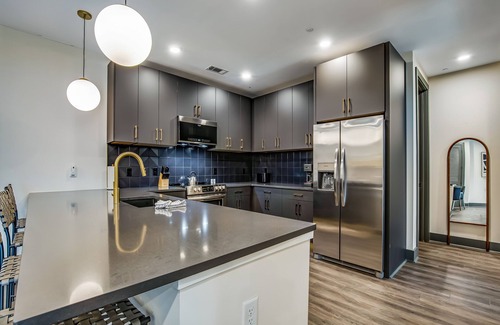 Rolling Mill Hill Condo | Muse - Stylish & contemporary 5th floor condo in downtown w/WiFi, balcony