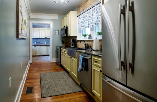 Edgehill House | Music City Mansion on Historic Music Row. Corp - Retreats & Large Groups