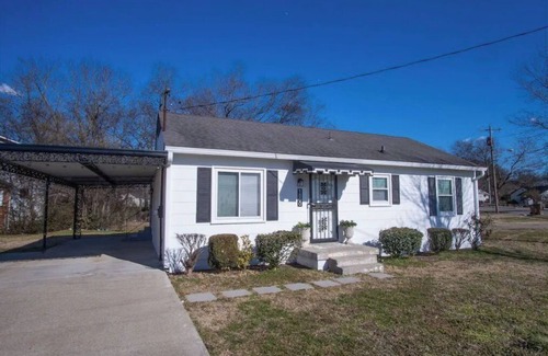 Cumberland Gardens Cottage | ★ Music City ROCKSTAR Cottage Close to Downtown ★