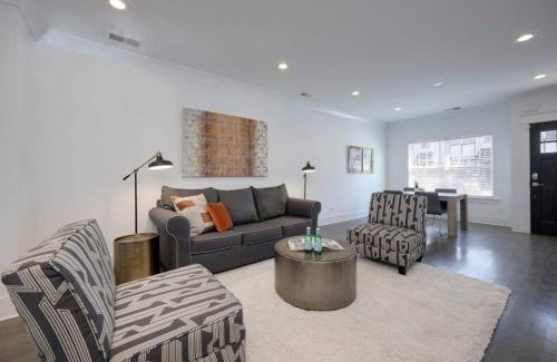 Charlotte Park House | Music City Townhome Great For Groups