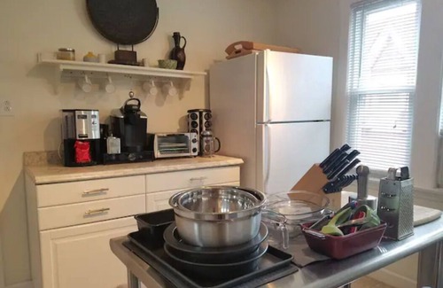 Berwyn Apartment | Music Hot Spot Berwyn/Oak Park