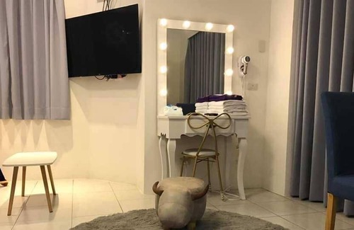 Anping Bed & Breakfast | music story house