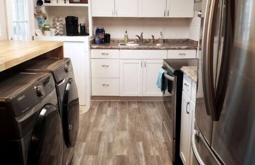 Aiken Cottage | Mutts & Mugs on Maple