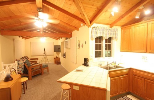 Pacific Grove Cottage | MV6: 30 night minimum Lover's Point Mermaid Cottage