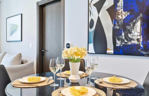 Downtown Miami Apartment | MVR Epic Views & Resort Pool for Perfection
