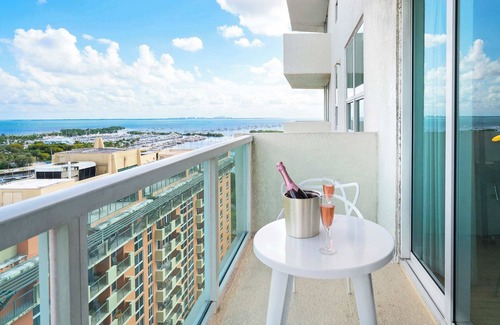 Coconut Grove Apartment | MVR Experience Balconies That Take Your Breath Away