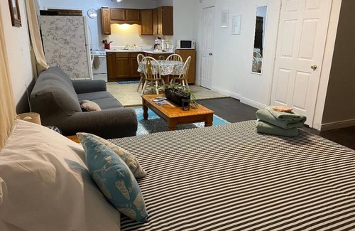 Se Ree Apartment | My Blessing 1, at Rough River Lake Area!