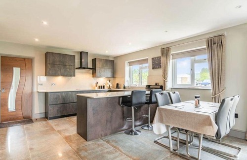 Blackburn House | Mya Cottage