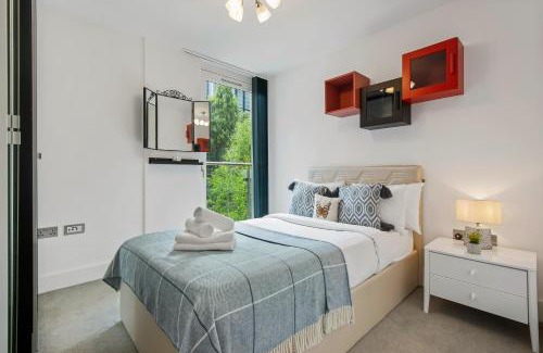 Hoxton West Apartment | MySquare Three Bedroom Serviced apartment in Old Street