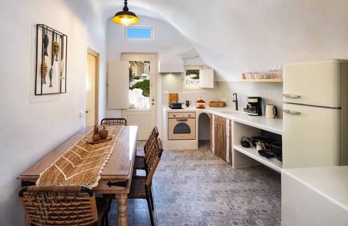 Messaria Villa | Mystagoge Retreat cave with an indoor pool and gymn