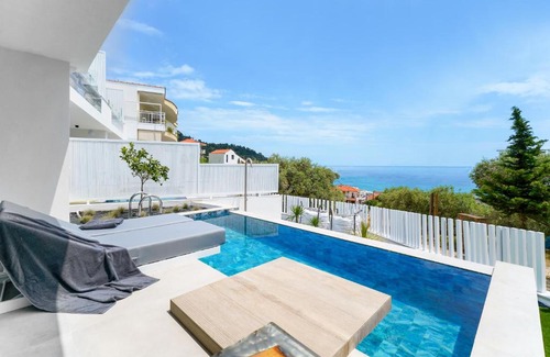 Chrisi Ammoudia Apartment | Mythodea Prive Luxury Suites