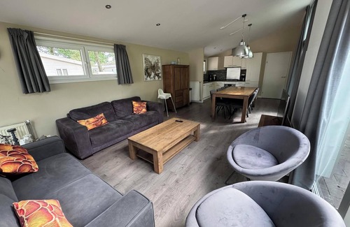 Susteren House | n/a