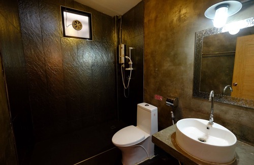 Phang Khon Hotel | N&C Resort
