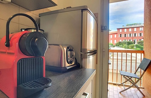 Les Baumettes Apartment | N&J - CARDELINE TERRASSE - Very close sea