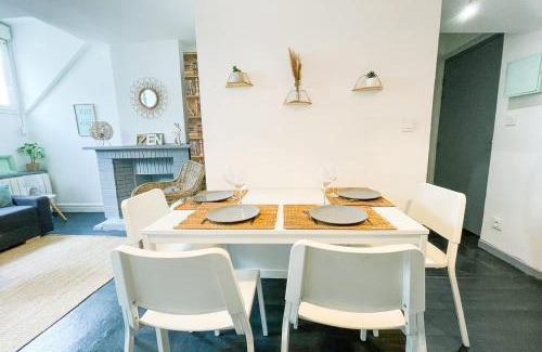 Secteur 2 Apartment | #N9 Le Champo T3 close to the centre 2 bedrooms