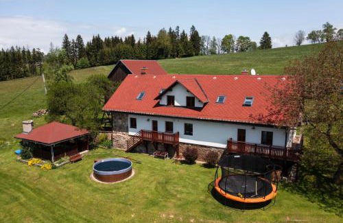 Ceske Petrovice Apartment | Na samotě u lesa