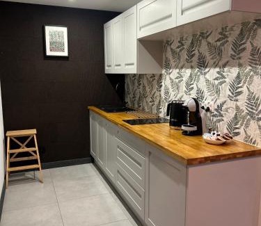 Szczytna Apartment | Na Zaciszu - apartament z jacuzzi