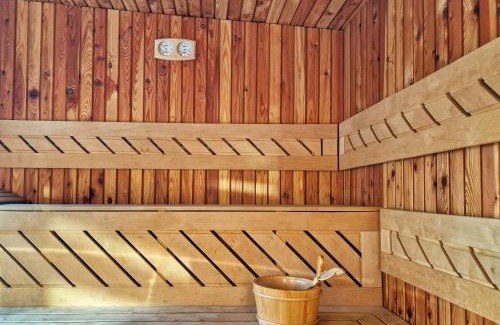 Czorsztyn Villa | Nad Zalew dom z basenem letnim, jacuzzi i sauną, jezioro i trasa Velo Czorsztyn w pobliżu