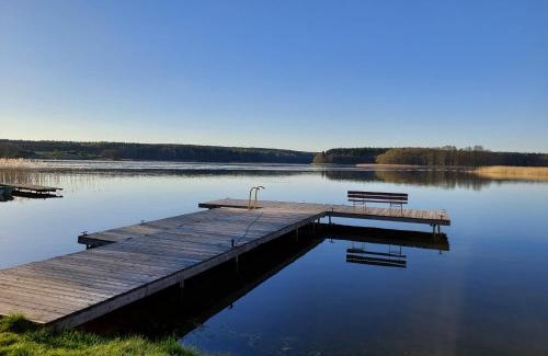 Ryn Resort | Nad Zatoką pokoje z widokiem na jezioro