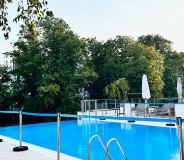 Dzielnica Uzdrowiskowa Apartment | Nadmorskie Tarasy Apartament SORRENTO z garażem,basen, sauna,jacuzzi