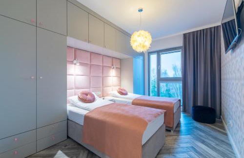 Brzezno Apartment | Nadmorze Green Premium - W pełni klimatyzowany, plaża, parking podziemny, taras