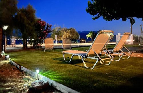 Marathias House | Nafpaktos PebBle Apartments in Marathias