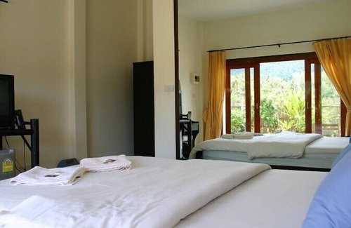 Nong Thale Hotel | Naga Peak Resort