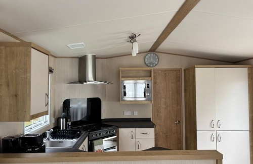 Bishop Auckland House | Aisling comprises a large kitchen diner with lounge and 3 sizeable bedrooms.