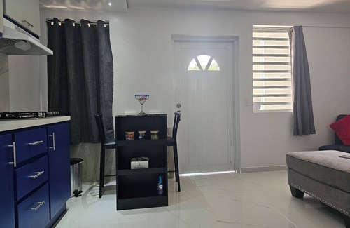 Mayaguez Pueblo Apartment | Nala's studio in delightful Mayagüez with AC, WiFi, free parking.