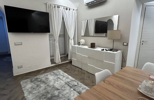 Chiaia Apartment | Nalusa superior: in the heart of the city a stone's throw from the sea