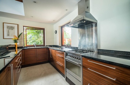 Wichit Villa | Nam Bo Villa by Lofty - Oceanfront private pool villa with maid and cook