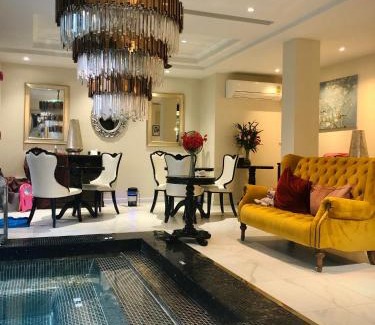 Wua Lai Hotel | Nanta Glam CM Hotel & Residences