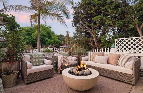 Beach Barber Tract House | Nantucket-Style - Steps to Beach Rooftop Deck Ocean Views