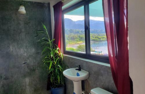 San Juan La Laguna Cabin | Nanzales